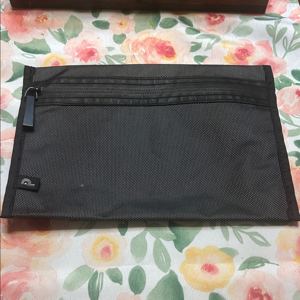 Black Mesh Men's Bag